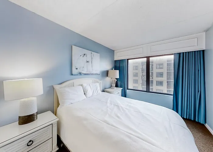 Island Winds East 510 Apartment