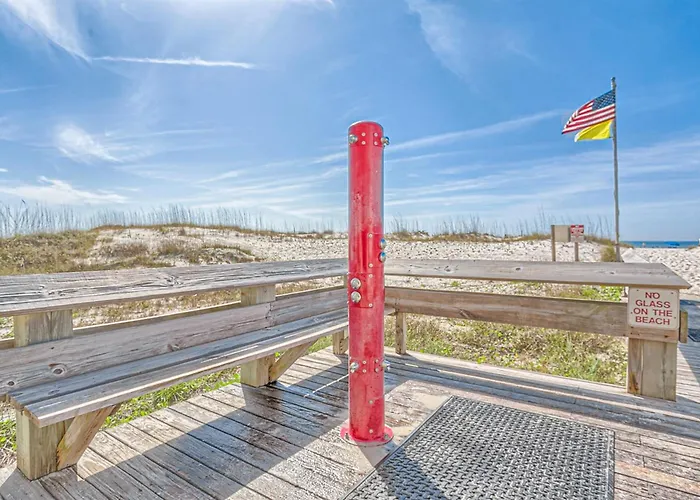 Apartment Island Winds East 510
